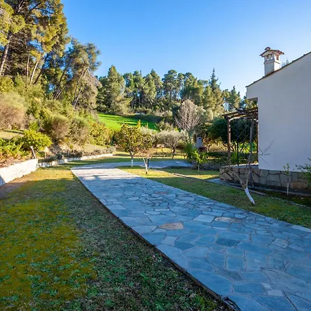 Camelia Elegant With Orchard & View Holiday home Elani